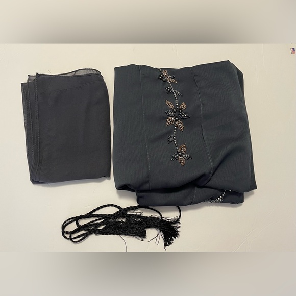 Abaya Dress Embroidered Kimono Coverup From U.A.E Size 58. New - Picture 17 of 17